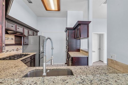 6614 Readsland Ln, Houston, TX, 77084-6281 | Card Image