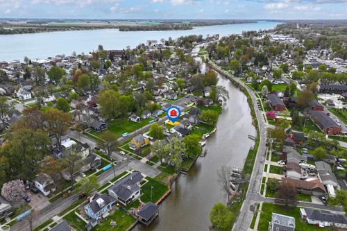 342 S Mary St, Marine City, MI, 48039-1652 | Card Image