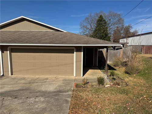 20 Mcgee St, West Fork, AR, 72774-2720 | Card Image