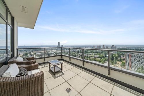 ph2-7328 Arcola St, Burnaby, BC, V5E0A7 | Card Image