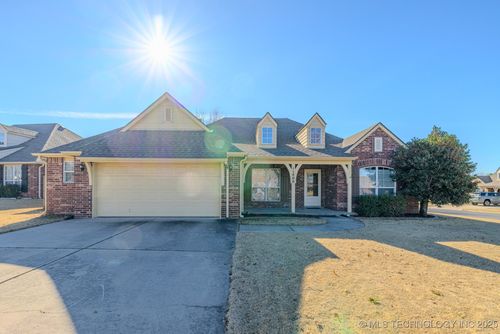 11400 102nd St, Owasso, OK, 74055-7240 | Card Image