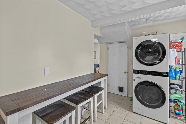 54 Hazard Ave, House other with 3 bedrooms, 1 bathrooms and 2 parking in Warwick RI | Image 6