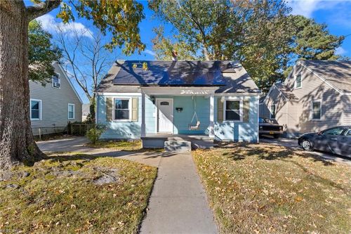 811 Wright Ave, Chesapeake, VA, 23324-2031 | Card Image