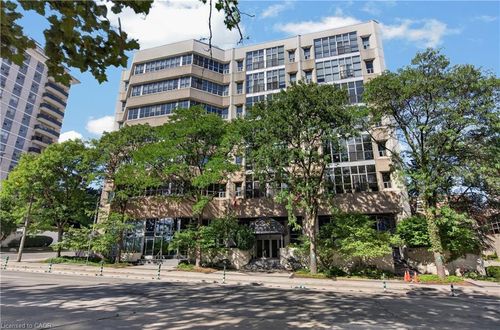 ph10-66 Bay St S, Hamilton, ON, L8P4Z6 | Card Image