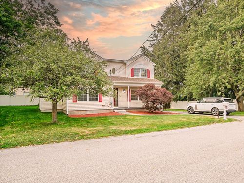 25 Pleasant Avenue, Narragansett, RI, 02882 | Card Image