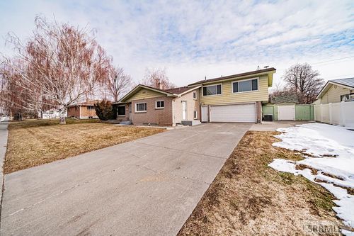 976 Canyon Avenue, Idaho Falls, ID, 83202 | Card Image