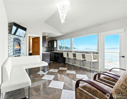 97 Utsalady Rd, Camano Island, WA, 98282-7211 | Card Image