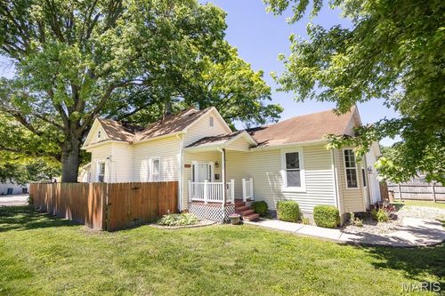 102 W High St, Troy, IL, 62294-1406 | Card Image