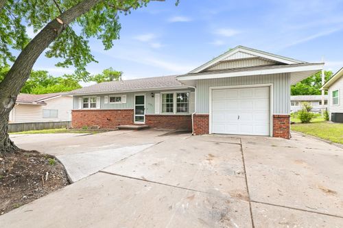 1721 N State St, Augusta, KS, 67010 | Card Image