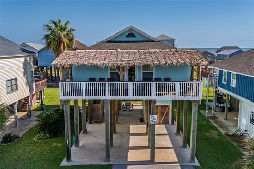 12922 Buccaneer Pkwy, Freeport, TX, 77541-8207 | Card Image