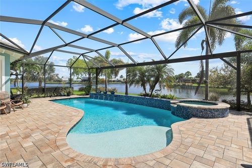 6460 Pembroke Way, NAPLES, FL, 34113-8168 | Card Image