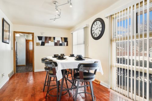 302 13th St, Chicago Heights, IL, 60411-2503 | Card Image