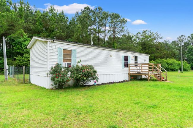 View of front facade featuring a deck | Image 21