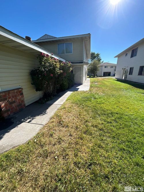 3-5020 Catalina Dr, Reno, NV, 89502-6167 | Card Image