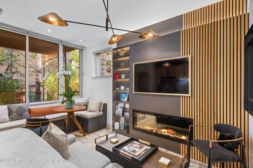 104-434 E Main St, Aspen, CO, 81611-1952 | Card Image