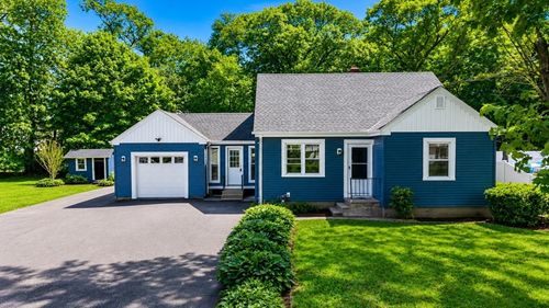 22 Balmoral Ct, Seekonk, MA, 02771-3818 | Card Image