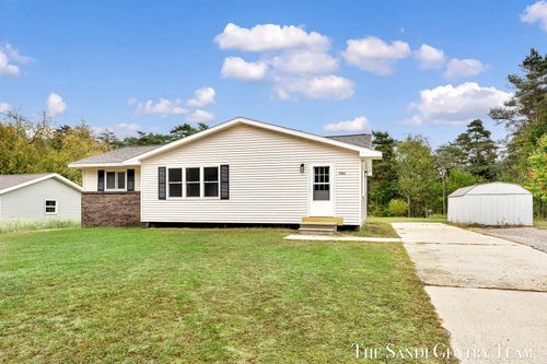 4366 Weber Rd, Whitehall, MI, 49461-9728 | Card Image