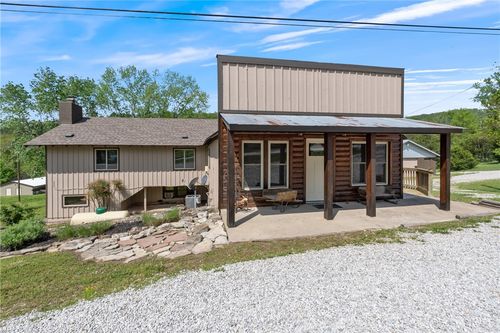 19379 Highway 62 W, Eureka Springs, AR, 72631-9183 | Card Image