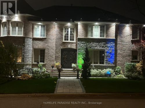 11 Oak St, Georgetown, ON, L7G5T6 | Card Image