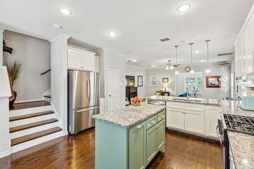 3705 Byers Ave, Fort Worth, TX, 76107-4534 | Card Image