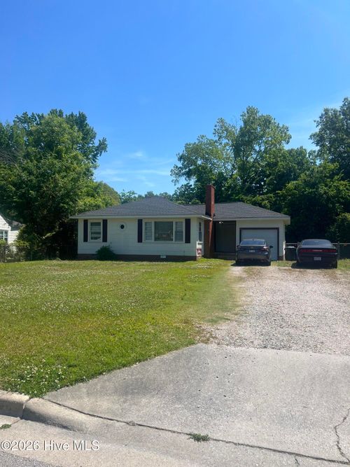 116 Park Dr, Greenville, NC, 27858-1323 | Card Image