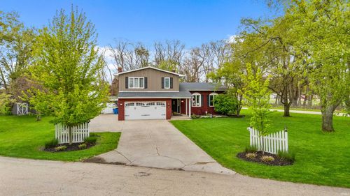 53040 Glenmoor St, Elkhart, IN, 46514-8923 | Card Image