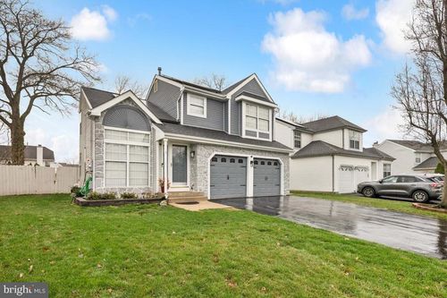 6 Berkely Dr, BURLINGTON, NJ, 08016-4238 | Card Image