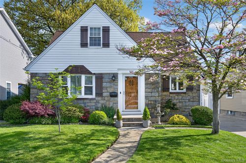 938 Van Buren Avenue, Hempstead, NY, 11010 | Card Image