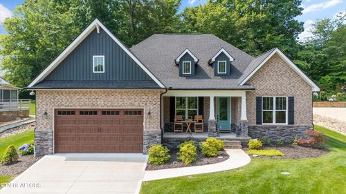 172 Saligugi Way, Loudon, TN, 37774-2516 | Card Image