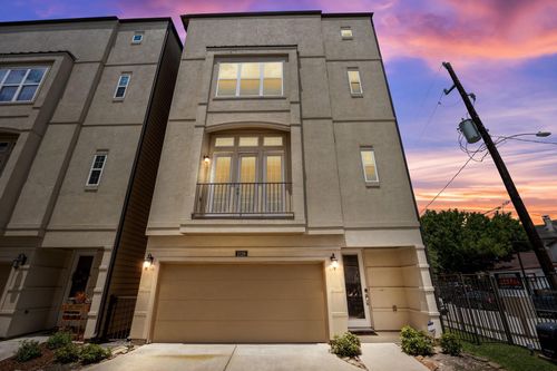 2120 Genesee St, Houston, TX, 77006-2136 | Card Image