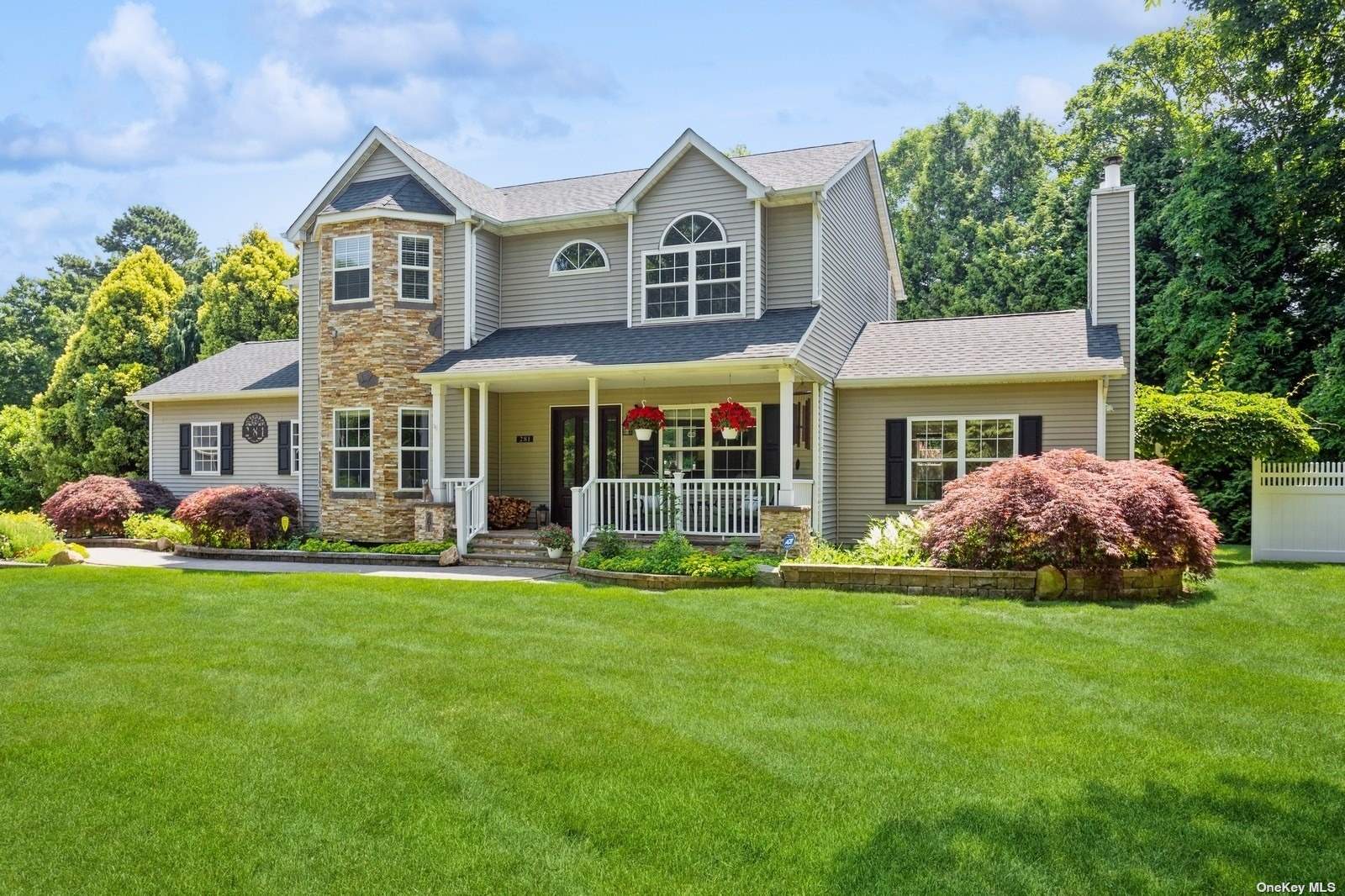 Miller Place Rd, Miller Place, NY 11764