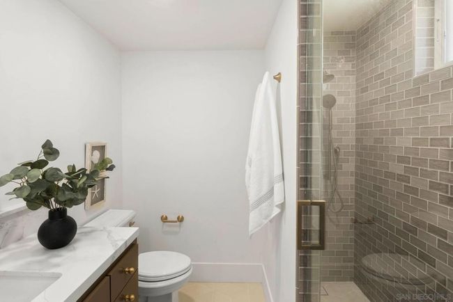741 G Ave, Condo with 4 bedrooms, 5 bathrooms and 2 parking in Coronado CA | Image 19