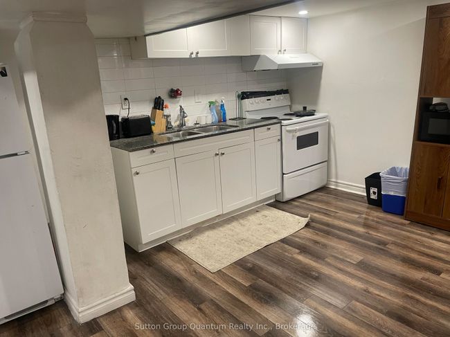 992 Montclair Ave, House other with 5 bedrooms, 3 bathrooms and 2 parking in Hamilton ON | Image 28