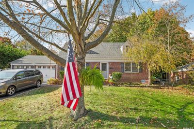 17 Clare Drive, House other with 4 bedrooms, 2 bathrooms and null parking in East Northport NY | Image 2