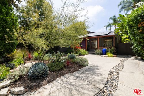 10408 Bloomfield St, Toluca Lake, CA, 91602-2811 | Card Image