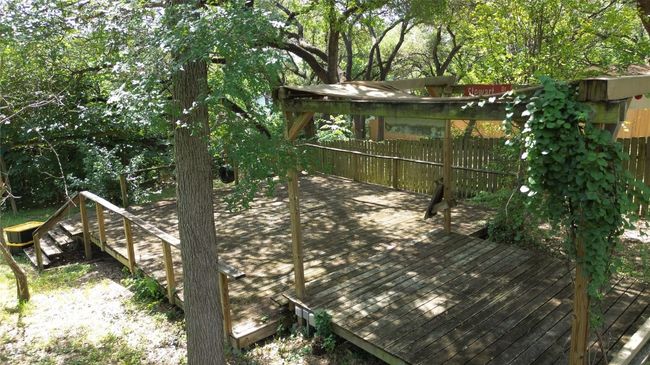 10801 W Lakeview Dr, House other with 2 bedrooms, 1 bathrooms and 2 parking in Jonestown TX | Image 13