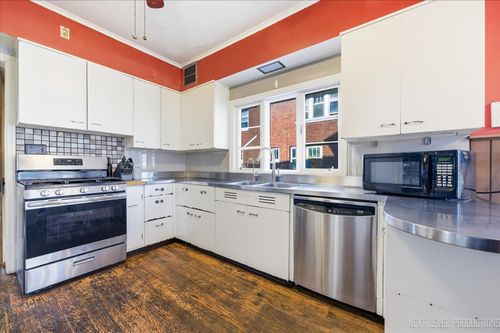 628 Sexton St, Aurora, IL, 60505-4764 | Card Image