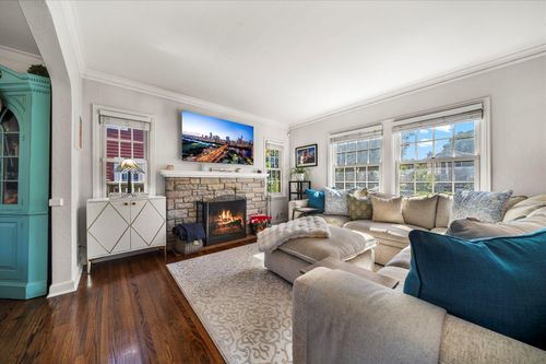 1885 Eleanor Ave, Saint Paul, MN, 55116-1341 | Card Image