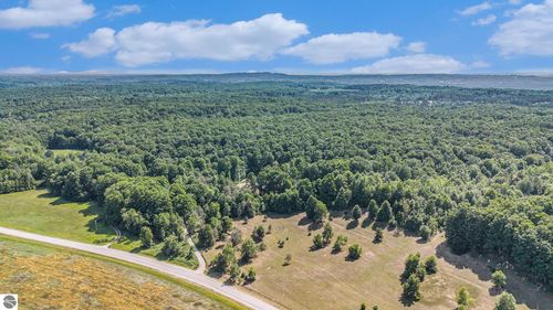 00 Valley Rd, Honor, MI, 49640 | Card Image