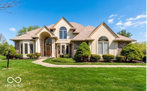 10304 Fallen Oak Dr, Indianapolis, IN, 46239-9523 | Card Image
