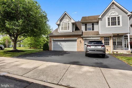 1030 Greenes Way Cir, COLLEGEVILLE, PA, 19426-3198 | Card Image