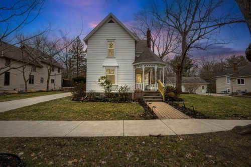 234 Washington St, Chelsea, MI, 48118-1058 | Card Image