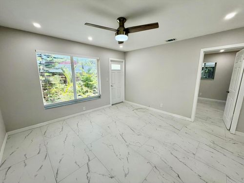 b-1652 Ne 33rd St, Oakland Park, FL, 33334-5392 | Card Image