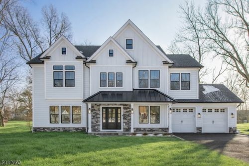 117 Woodlawn Ave, Bridgewater, NJ, 08807-2031 | Card Image