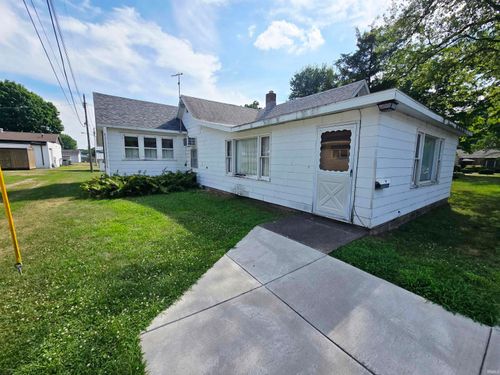 106 W 6th St, Burnettsville, IN, 47926-8145 | Card Image