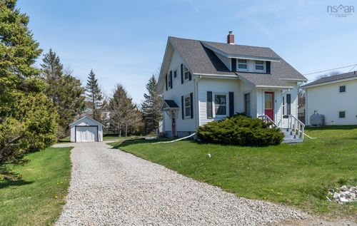 6 Huntington St, Yarmouth, NS, B5A2R9 | Card Image