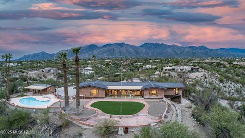 5240 E River House Rd, Tucson, AZ, 85718-7280 | Card Image