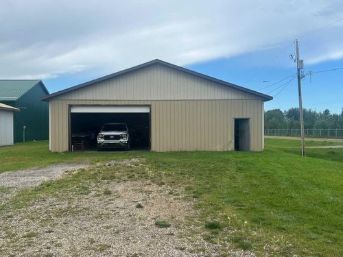 P 7 Airport Road Ne, Slave Lake, AB, T0G2A2 | Card Image