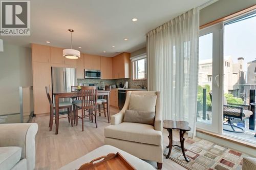 3631 W 15th Ave, Vancouver, BC, V6R2Z6 | Card Image