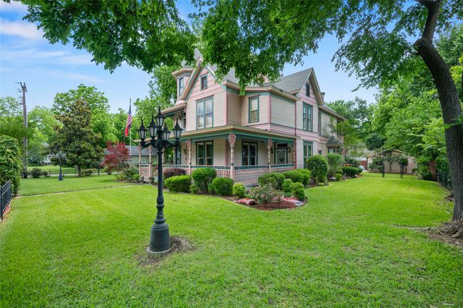 View of front of home | Image 32